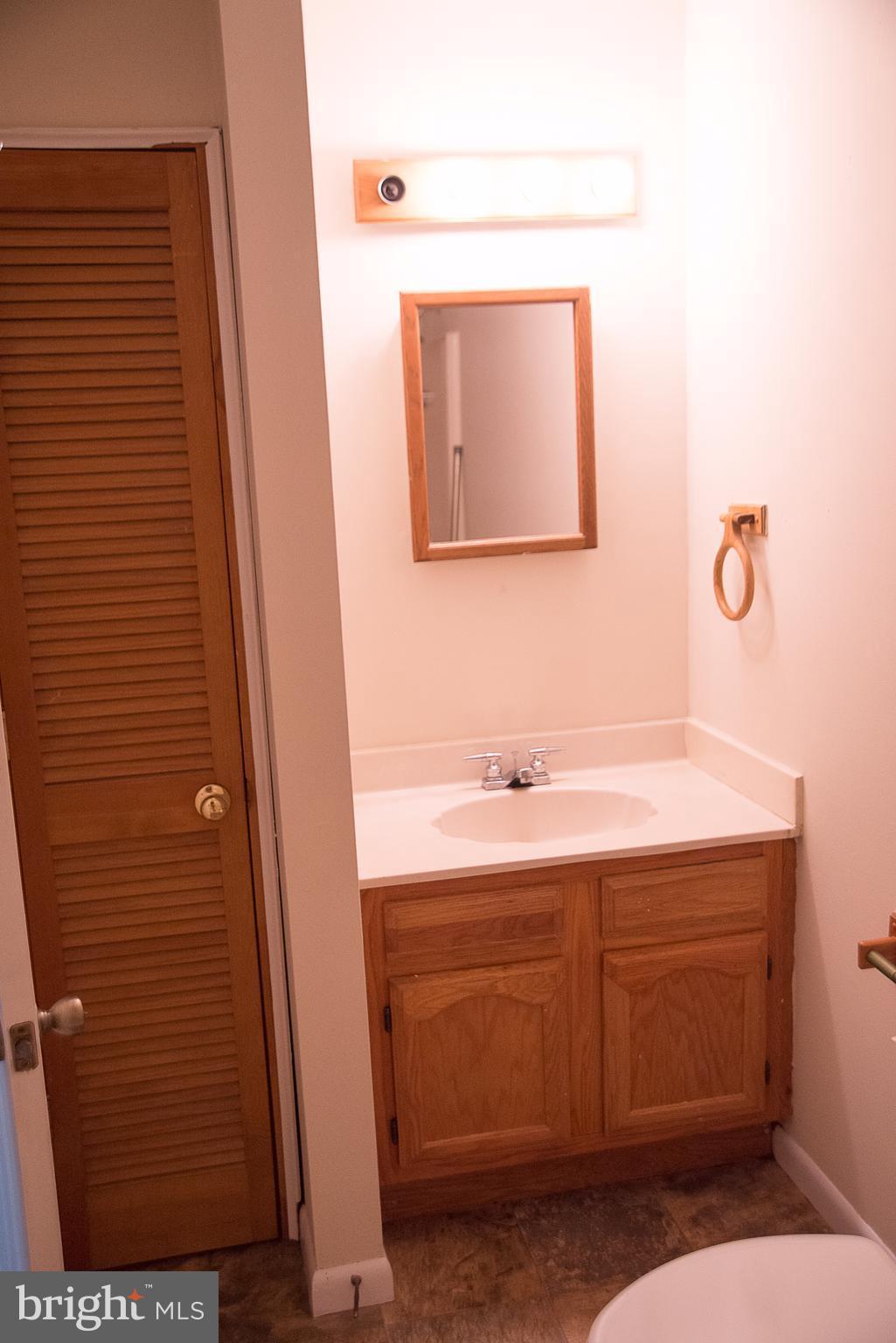 5 Ridgeview Circle Fredericksburg, VA 22406 - Photo 13 of 21 Bath