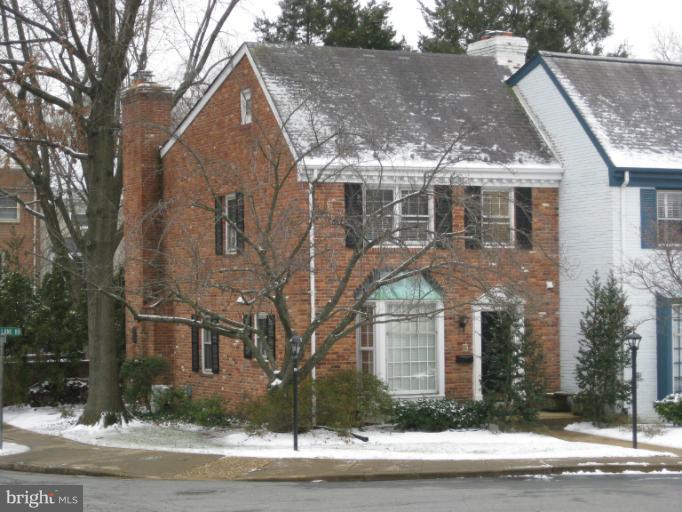 6721 Towne Lane Road McLean, VA 22101 - Photo 20 of 20 Exterior (Front)