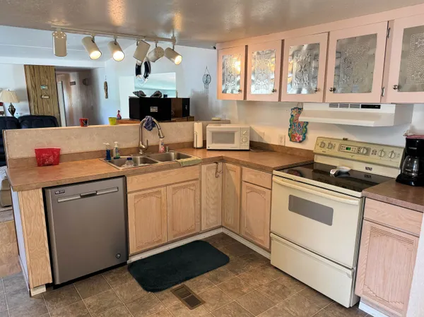 $249,900 | 31884 Phillips Lane East, Davenport, WA 99122