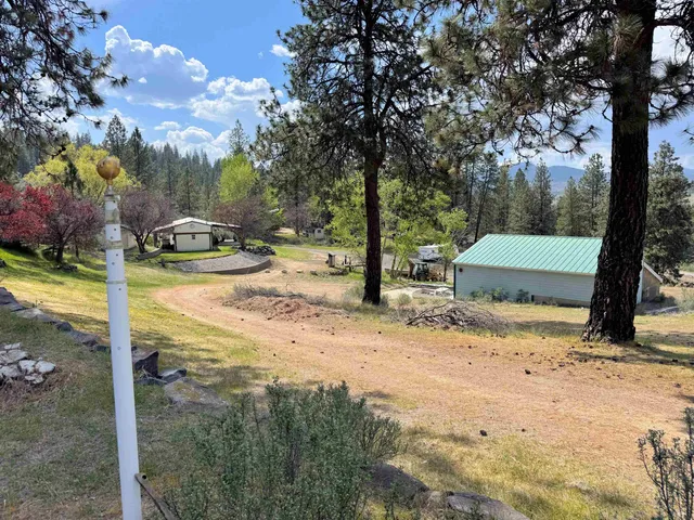 $249,900 | 31884 Phillips Lane East, Davenport, WA 99122