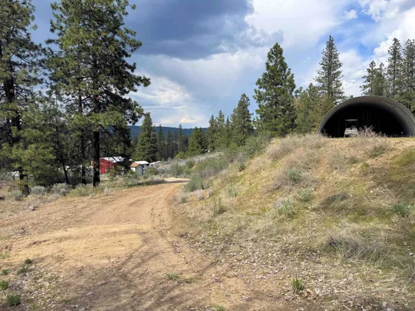 $249,900 | 31884 Phillips Lane East, Davenport, WA 99122