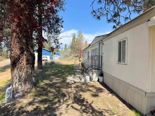 $249,900 | 31884 Phillips Lane East, Davenport, WA 99122