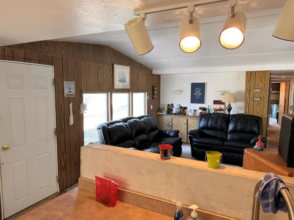 $249,900 | 31884 Phillips Lane East, Davenport, WA 99122