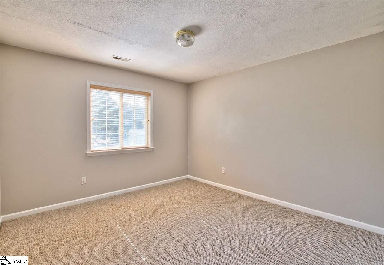 302 Packer Court Greer, SC 29651 - Photo 14 of 23 Gallery Image 14