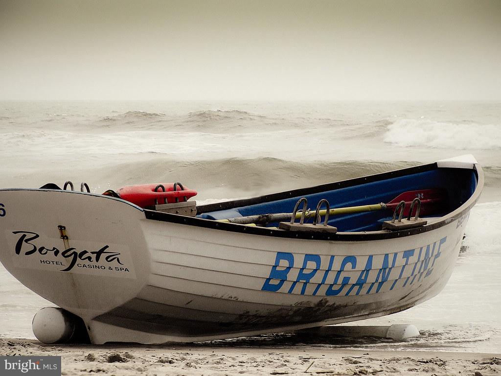 3200 West Brigantine Avenue, Unit 6 Brigantine, NJ 08203 - Photo 16 of 17 a view of painting on the wall