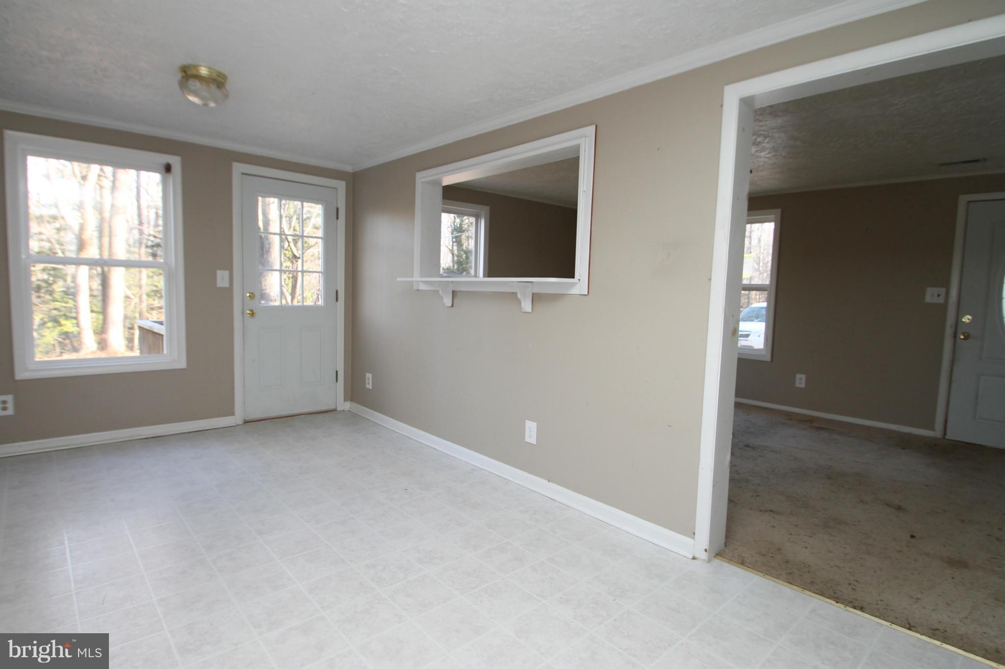 6607 Caledon Road King George, VA 22485 - Photo 5 of 14 Kitchen/Dining-view 2