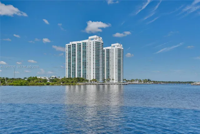 $445,000 | 231 Riverside Drive, Unit 510, Daytona Beach, FL 32117