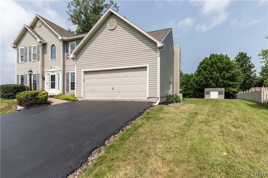 8265 Dampier Circle Clay, NY 13090 - Photo 2 of 33