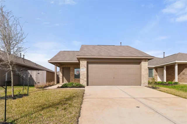 $1,975 | 17715 Grv Hl Drive, Hockley, TX 77447