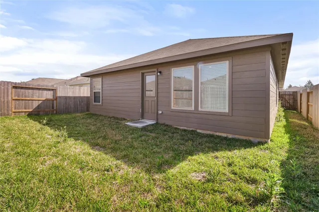 $1,975 | 17715 Grv Hl Drive, Hockley, TX 77447