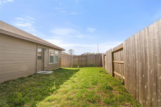 $1,975 | 17715 Grv Hl Drive, Hockley, TX 77447