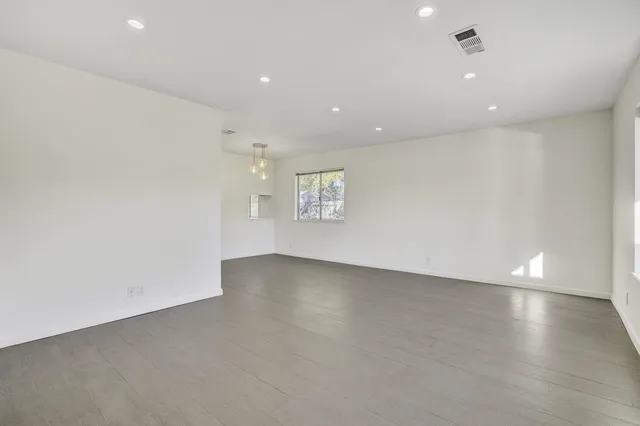 $3,400 | 312 North Alamo Drive, Vacaville, CA 95688