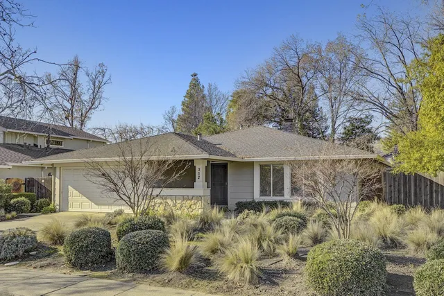 $3,400 | 312 North Alamo Drive, Vacaville, CA 95688