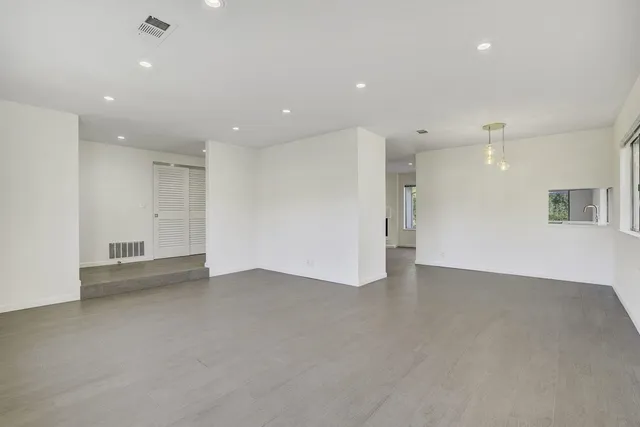 $3,400 | 312 North Alamo Drive, Vacaville, CA 95688