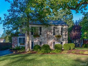 17 Enfield Road Olivette, MO 63132 - Photo 2 of 48