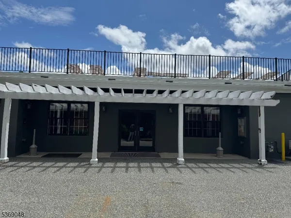 $2,800 | 74 Schindler Square, Hackettstown, NJ 07840