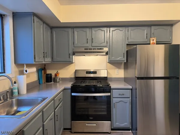 $2,800 | 74 Schindler Square, Hackettstown, NJ 07840