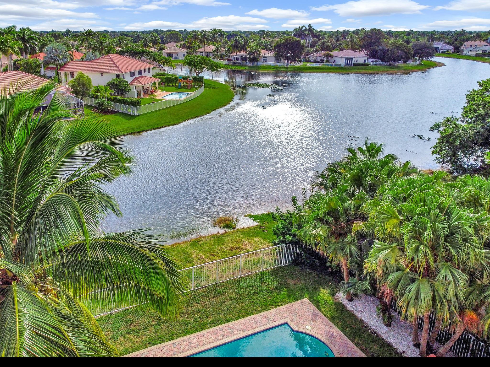 2538 Hunters Run Way Weston, FL 33327 - Photo 17 of 41 Photo 19