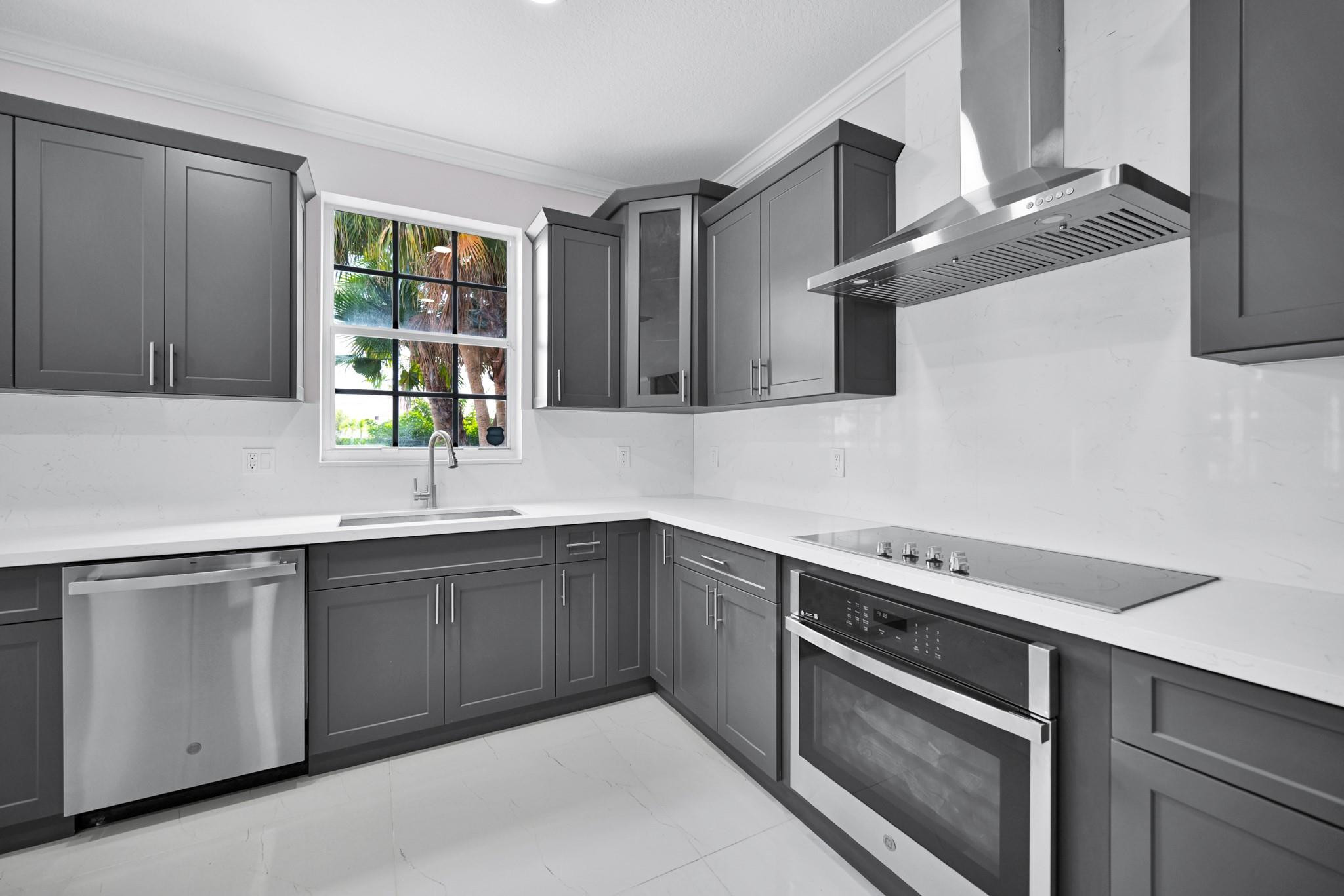 2538 Hunters Run Way Weston, FL 33327 - Photo 4 of 41 Photo 4