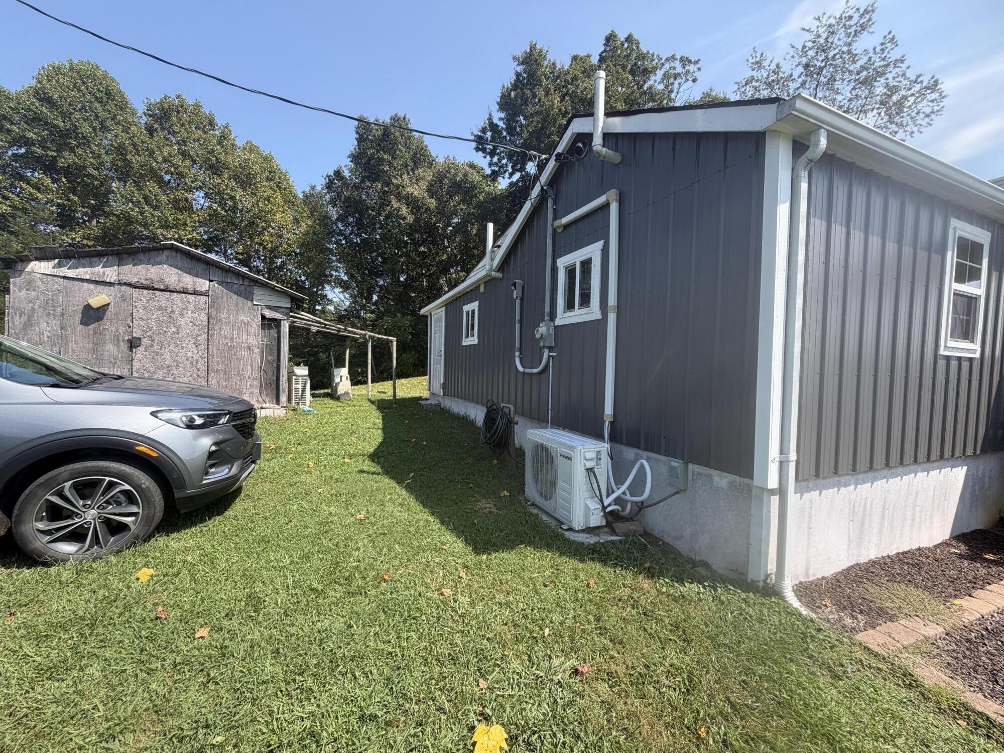 1693 Matt Baker Road London, KY 40744 - Photo 3 of 17 IMG_1162