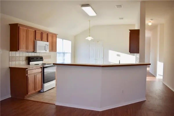 $2,238 | 1000 Salt Creek Trail, Fort Worth, TX 76131