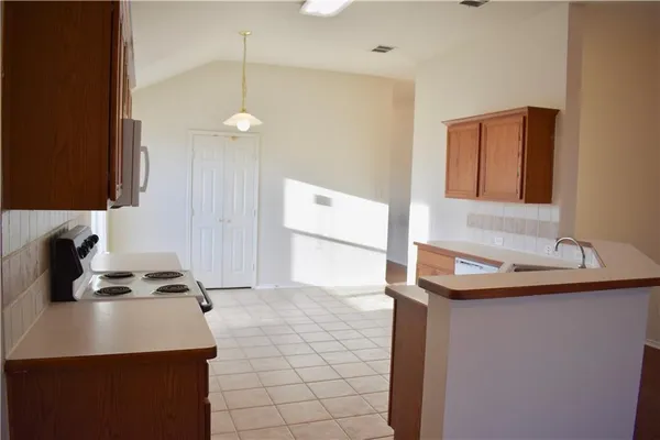 $2,238 | 1000 Salt Creek Trail, Fort Worth, TX 76131