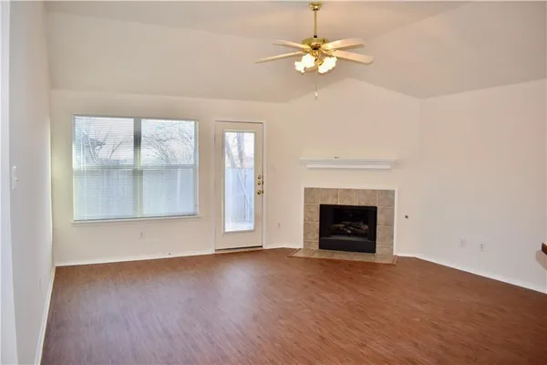 $2,238 | 1000 Salt Creek Trail, Fort Worth, TX 76131