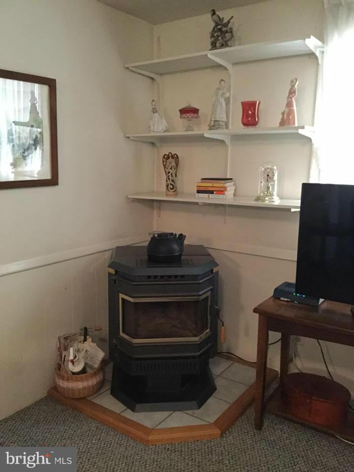 231 Garnett Road Joppa, MD 21085 - Photo 16 of 28 Family Room
