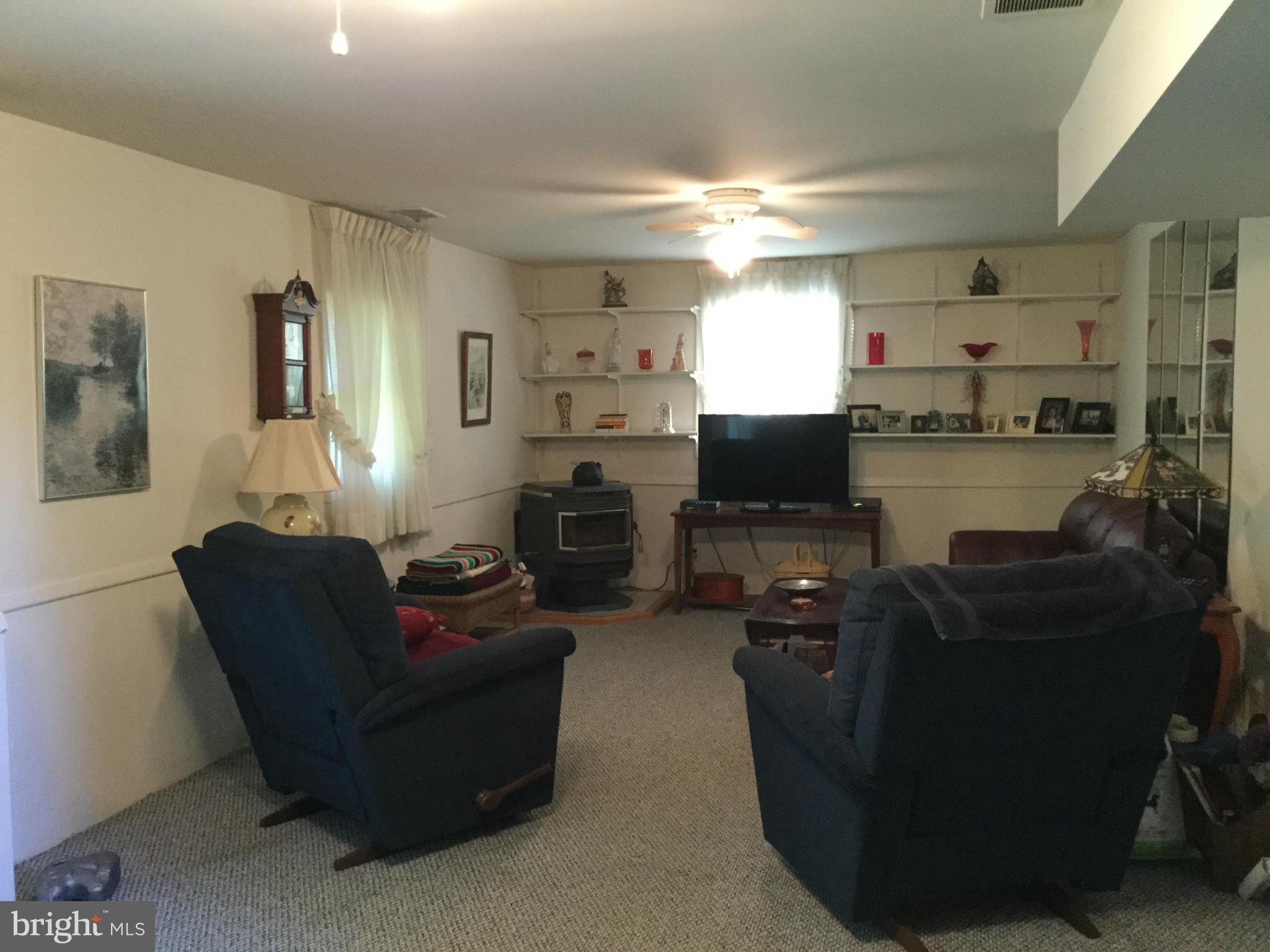 231 Garnett Road Joppa, MD 21085 - Photo 17 of 28 Family Room