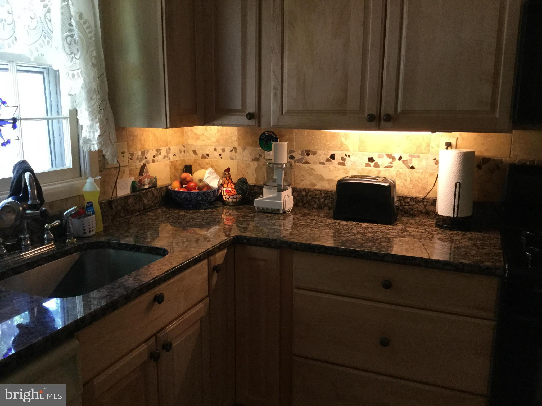 231 Garnett Road Joppa, MD 21085 - Photo 9 of 28 Kitchen