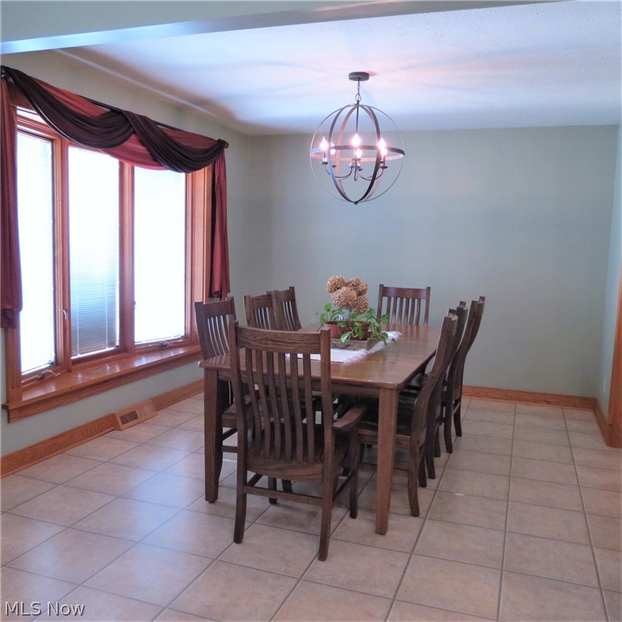 4998 Ridge Road Cortland, OH 44410 - Photo 6 of 35 Gallery Image 6