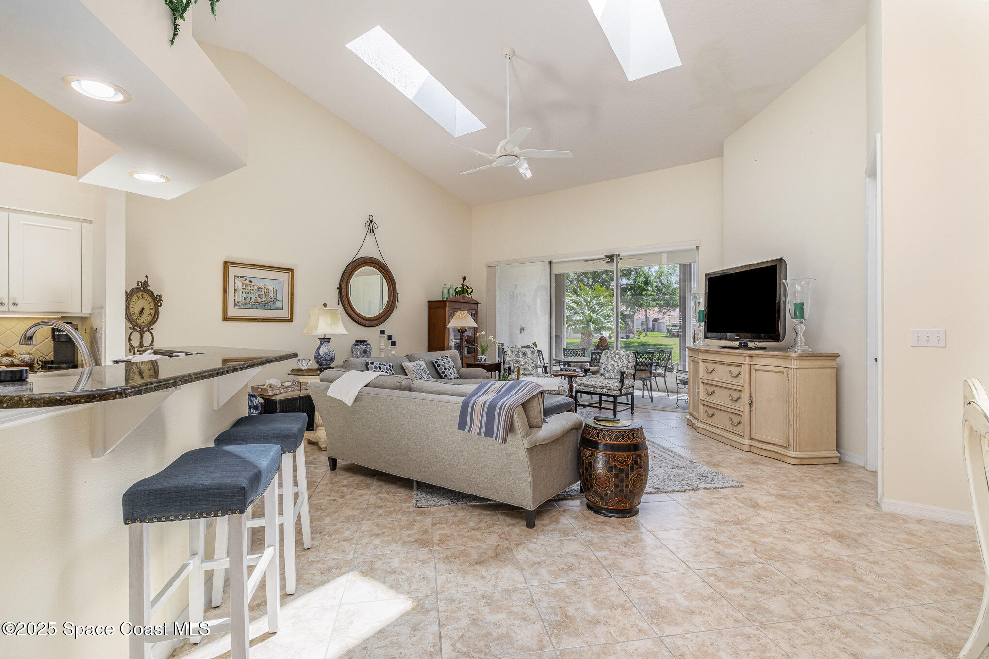 419 Renaissance Avenue Melbourne, FL 32940 - Photo 4 of 26 006_file_675