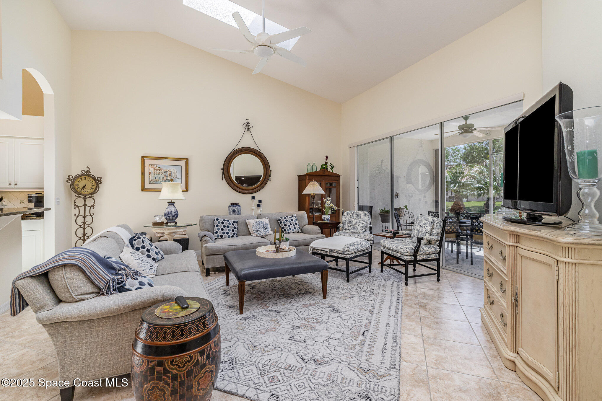 419 Renaissance Avenue Melbourne, FL 32940 - Photo 6 of 26 008_file_901