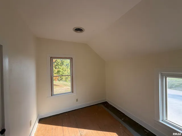 $339,900 | 23611 County Highway 22, Canton, IL 61520