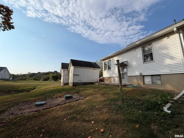 $339,900 | 23611 County Highway 22, Canton, IL 61520