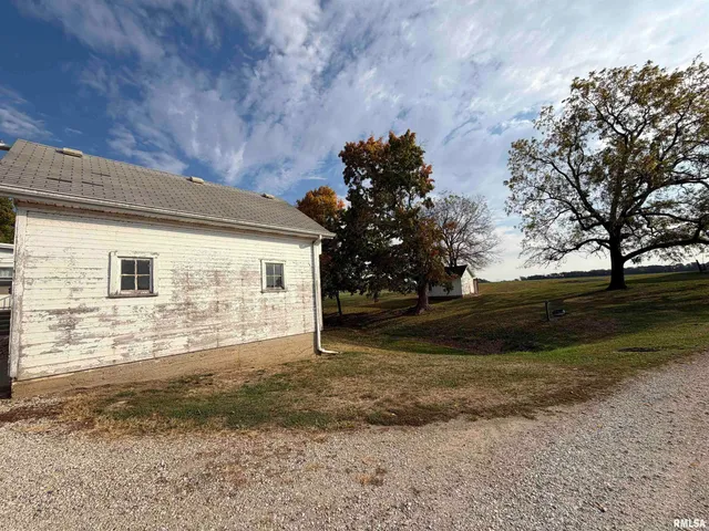 $339,900 | 23611 County Highway 22, Canton, IL 61520