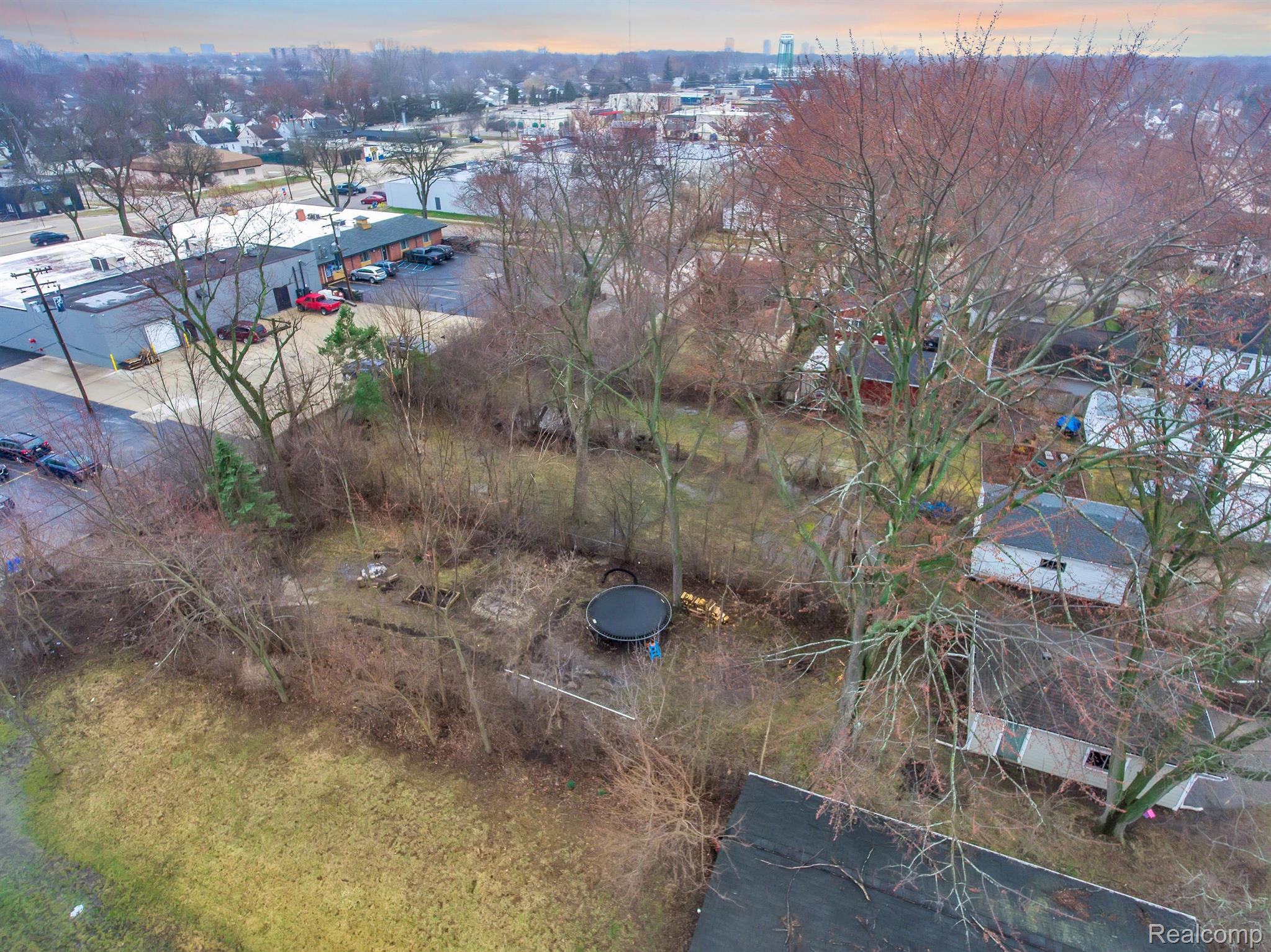 2715 Columbia Road Berkley, MI 48072 - Photo 12 of 51 Gallery Image 12