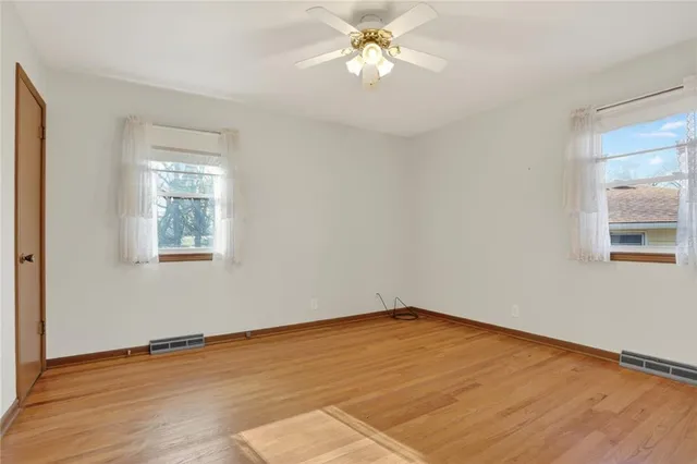 $295,000 | 301 Hargis Lane, Belton, MO 64012