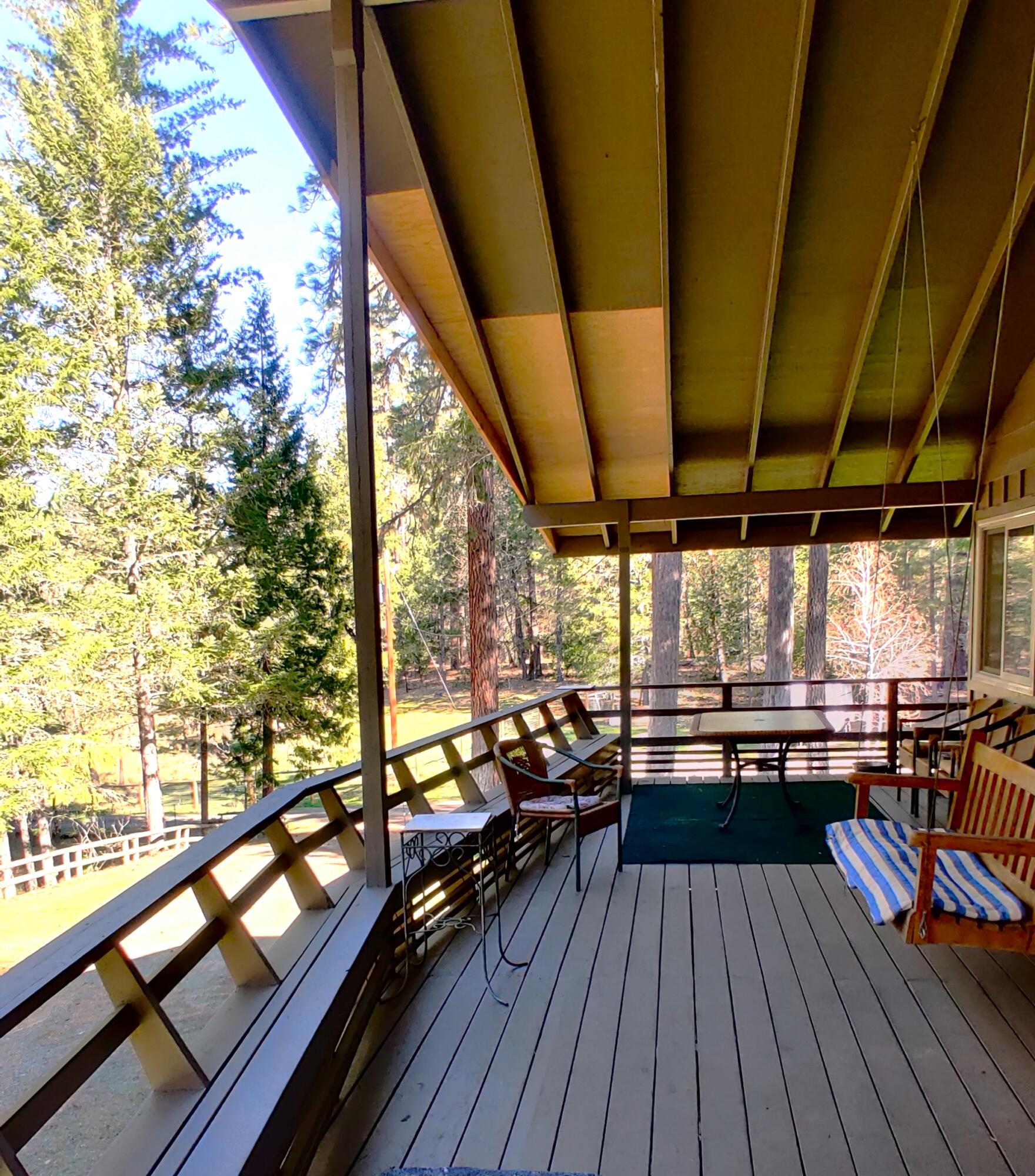 1625 Robertson Bridge Road Grants Pass, OR 97526 - Photo 18 of 45 109