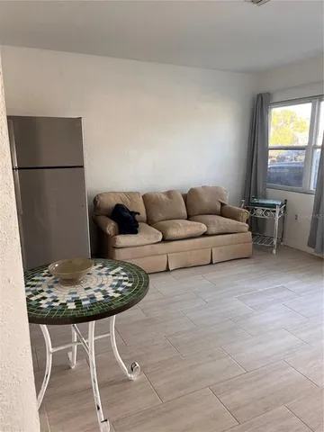 $815,000 | 712 Mandalay Avenue, Clearwater Beach, FL 33767