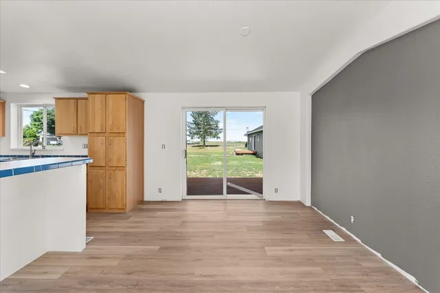 $229,900 | 255 Southeast Railroad Street, Creston, WA 99117