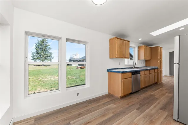 $229,900 | 255 Southeast Railroad Street, Creston, WA 99117