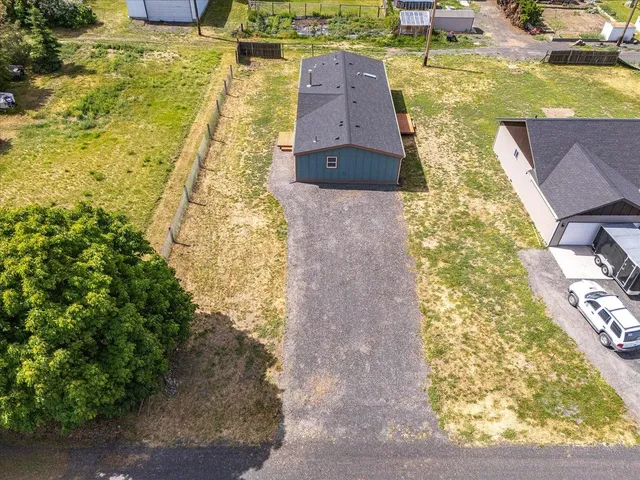 $229,900 | 255 Southeast Railroad Street, Creston, WA 99117
