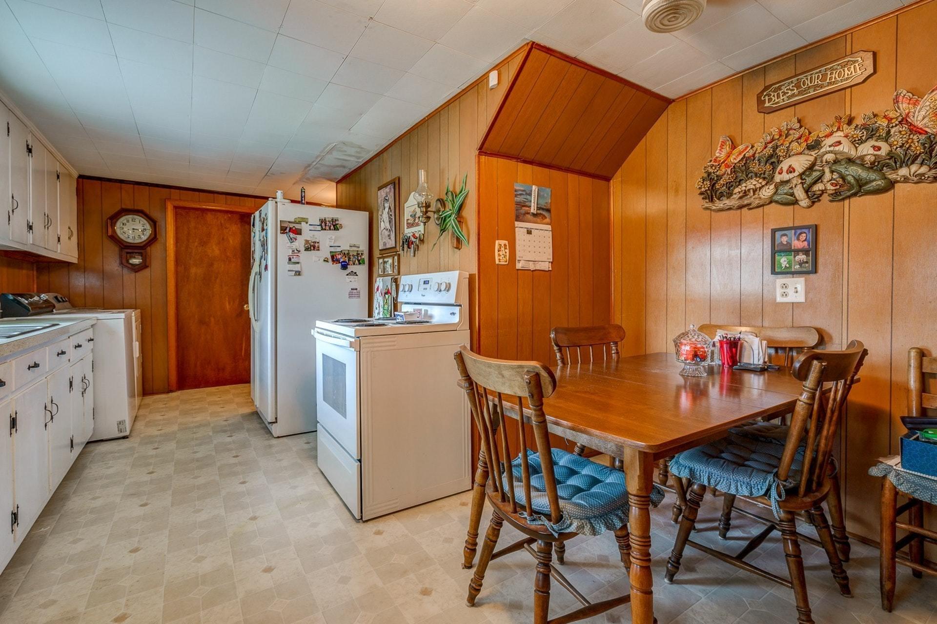 1449 West Ruritan Road Roanoke, VA 24012 - Photo 17 of 34 016-314176-1449 West Ruritan Road 16_777