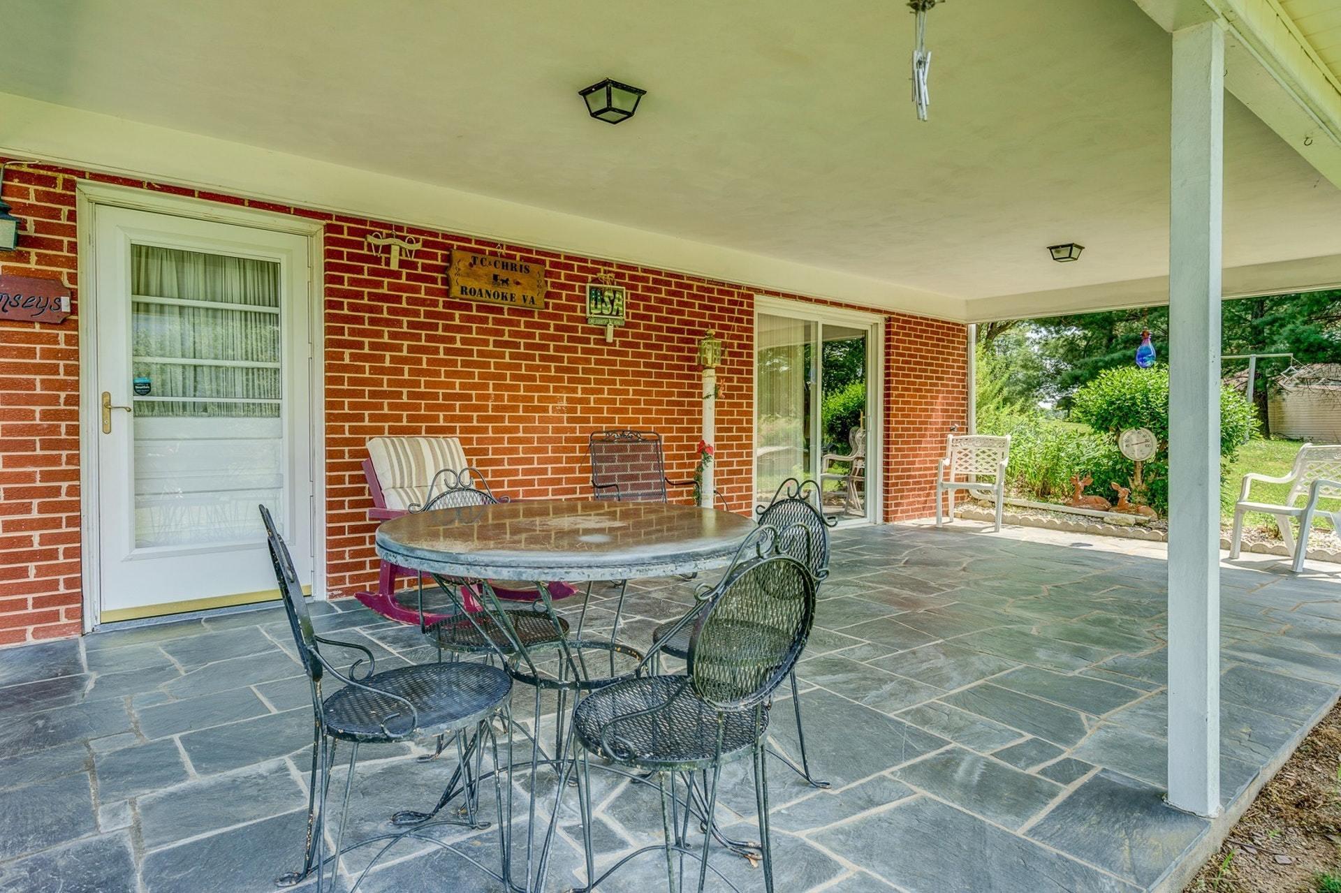 1449 West Ruritan Road Roanoke, VA 24012 - Photo 21 of 34 021-314176-1449 West Ruritan Road 21_777