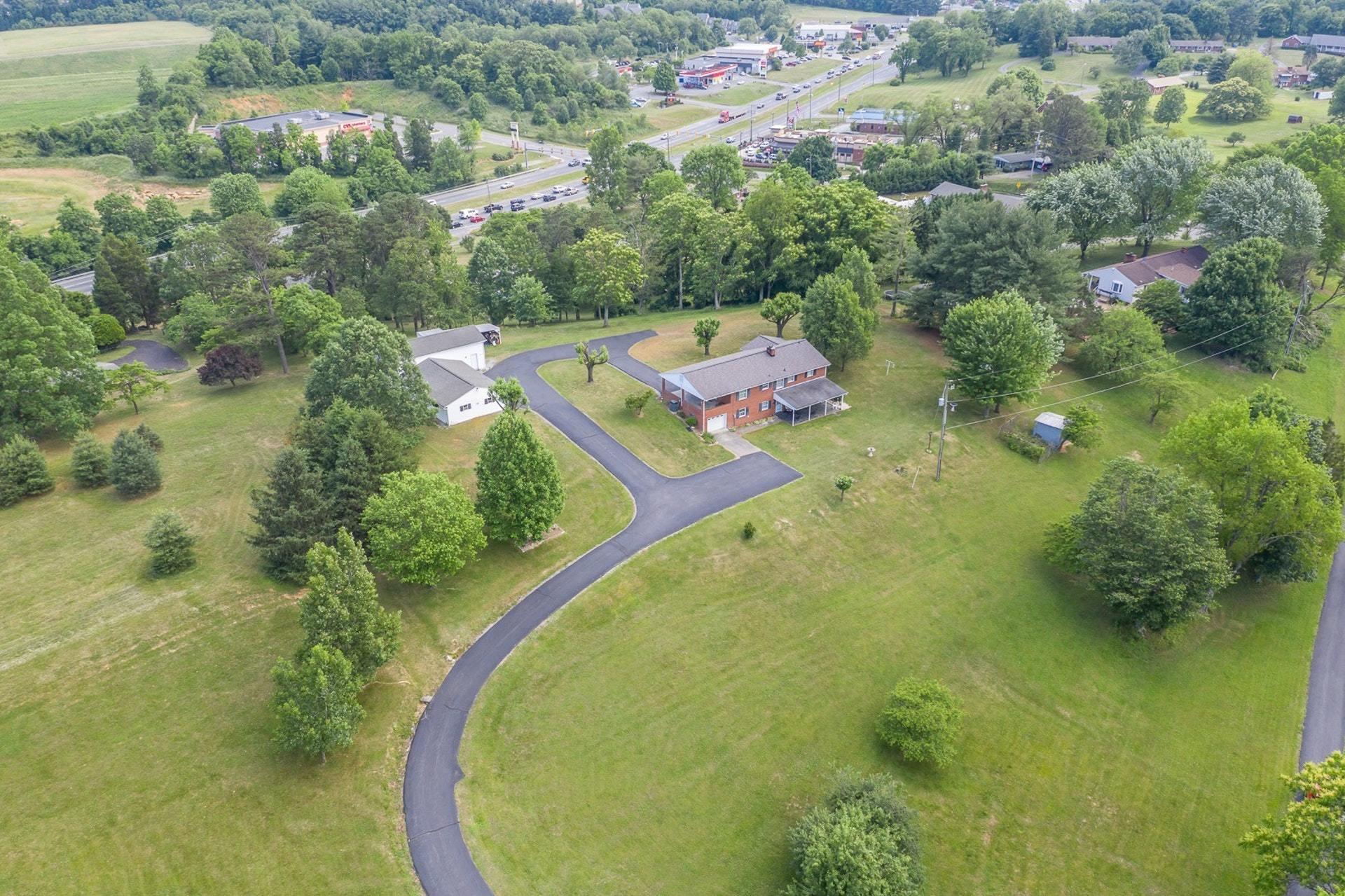 1449 West Ruritan Road Roanoke, VA 24012 - Photo 24 of 34 025-314176-05252019-15_7779820