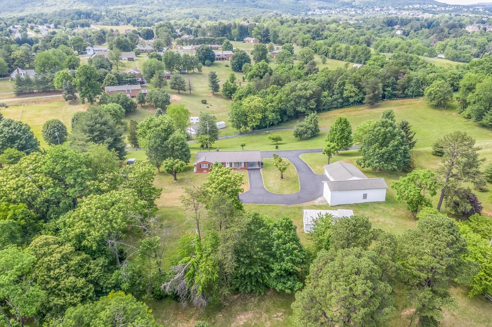 1449 West Ruritan Road Roanoke, VA 24012 - Photo 28 of 34 029-314176-05252019-19_7779825