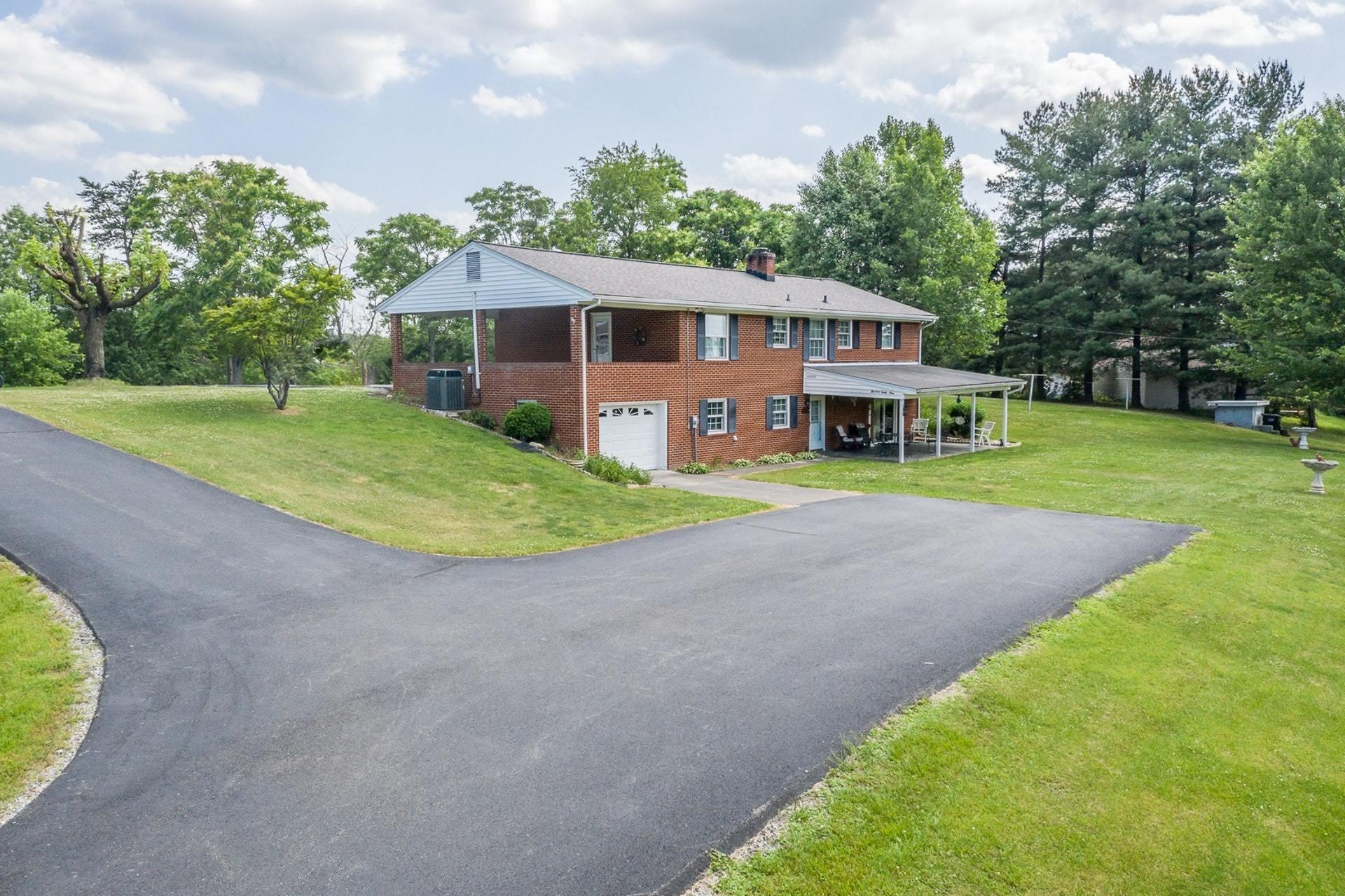 1449 West Ruritan Road Roanoke, VA 24012 - Photo 31 of 34 032-314176-05252019-22_7779831