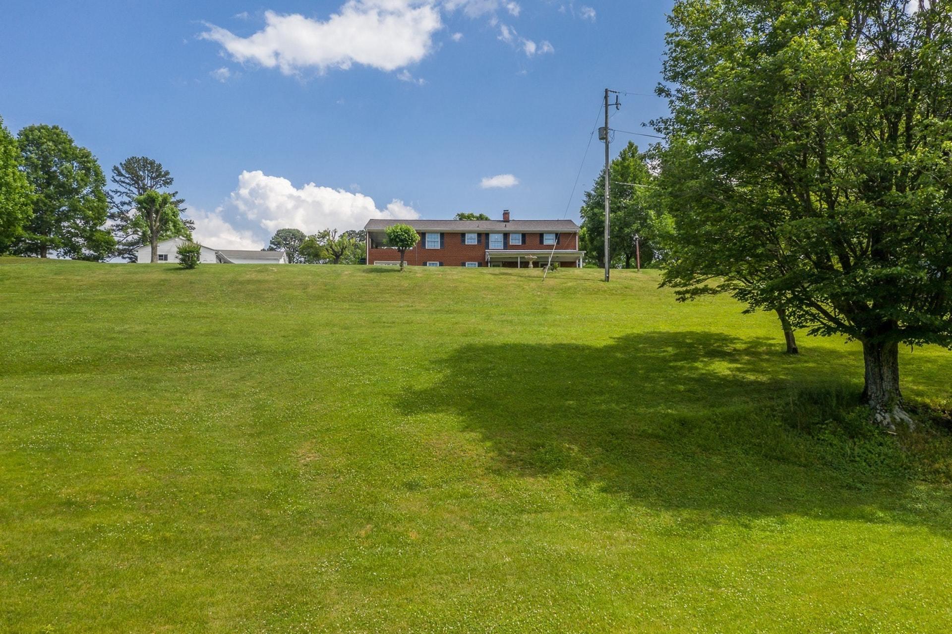 1449 West Ruritan Road Roanoke, VA 24012 - Photo 32 of 34 033-314176-05252019-23_7779833