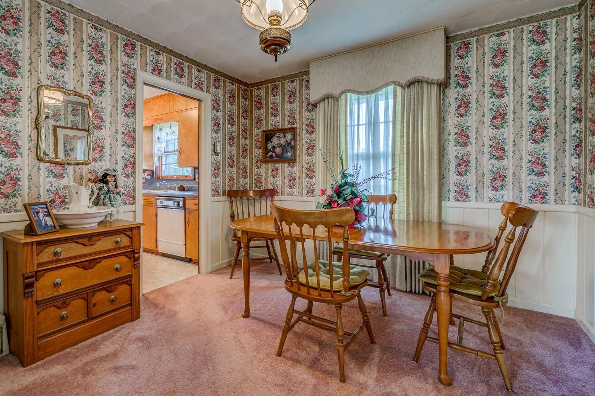 1449 West Ruritan Road Roanoke, VA 24012 - Photo 9 of 34 008-314176-1449 West Ruritan Road 08_777
